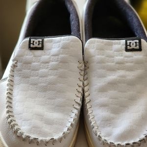DC white casual shoes men's size 10